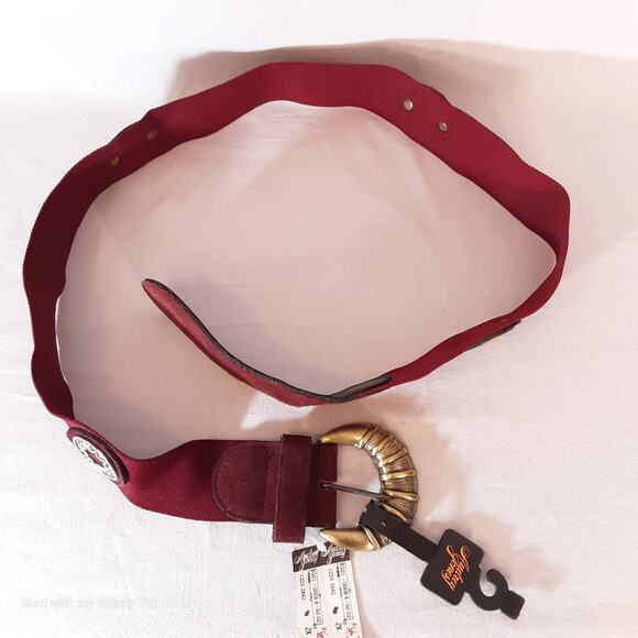 Vintage Audrey Jones Womens Suede Ends Elastic Belt 2X Waist BrassTone Conchos - Picture 5 of 10